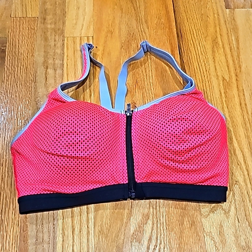 Victoria Secret Sports bra,36 DD